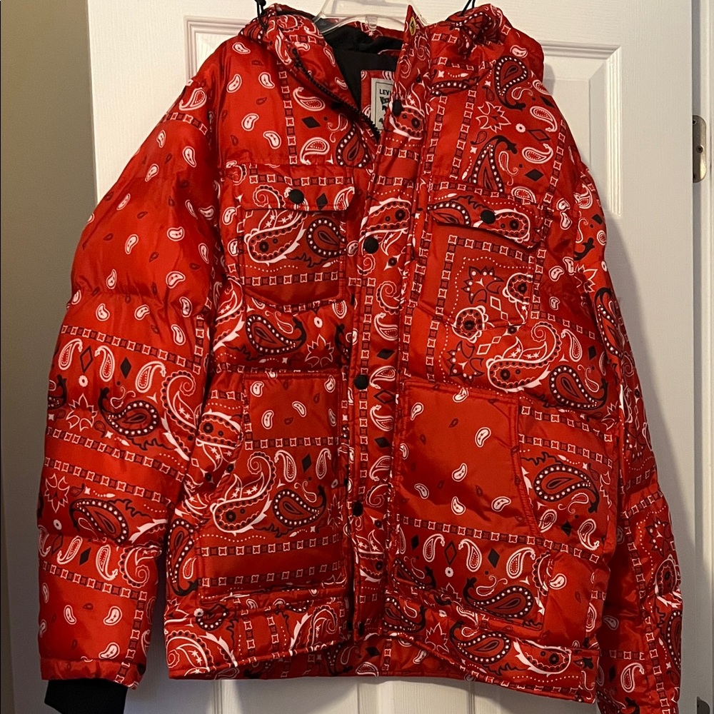 Unisex Red Levi Strauss Paisley Puffer Jacket Mediun nwt